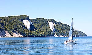 Der berühmte Kreidefelsen Königsstuhl auf der Insel Rügen